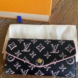 LOUIS VUITTON Monogram Fall for You Sarah Wallet